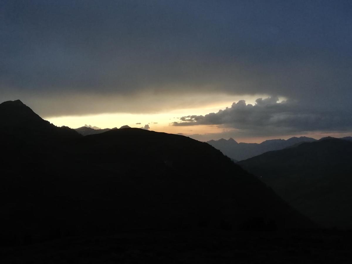 Chambres Et Tables D'Hotes Le Choton A Nono - Col Du Joly Beaufortain Hauteluce Exterior foto